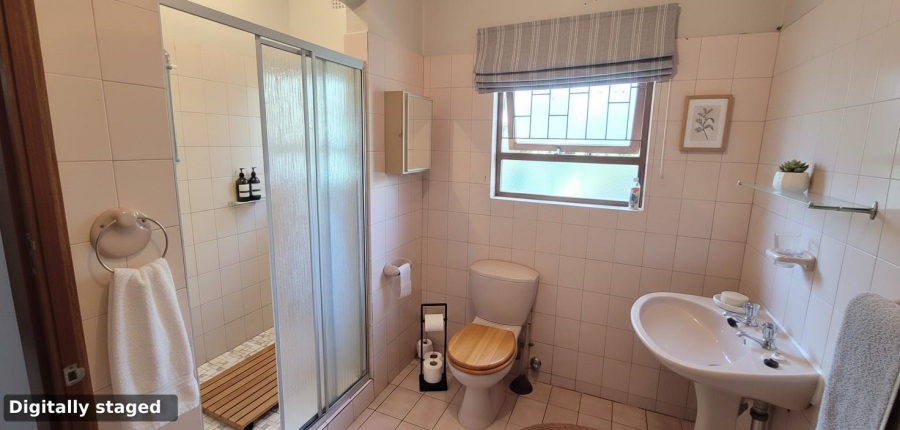 4 Bedroom Property for Sale in Glen Barrie Western Cape